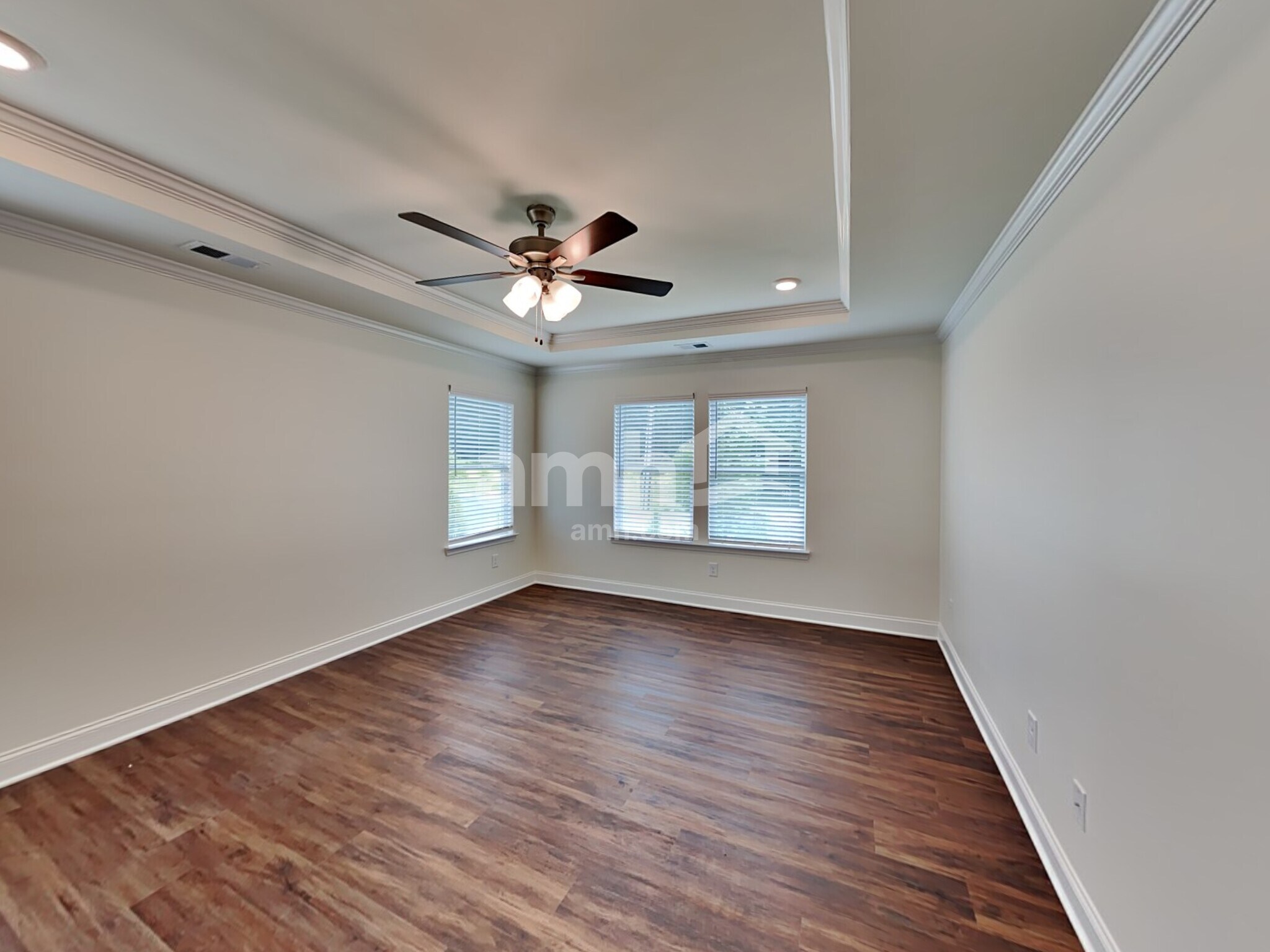 Building Photo - 899 Carnaby Ln
