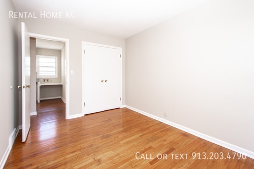 Building Photo - 9427 Gillette St