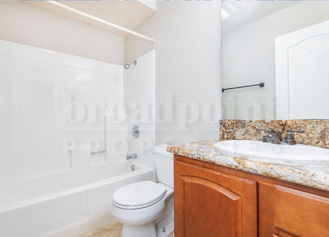 Building Photo - 1075 N Escondido Blvd