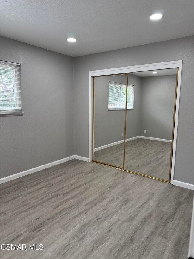 Building Photo - 1694 Regent St