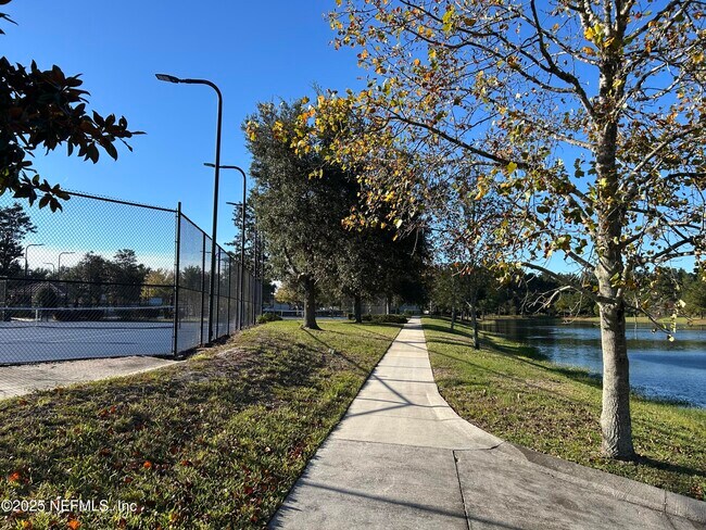 Building Photo - 2904 Laurel Springs Dr