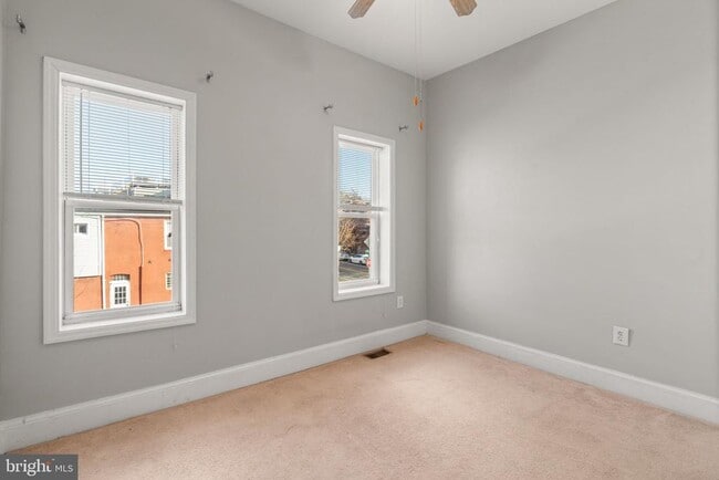 Building Photo - 1456 Battery Ave