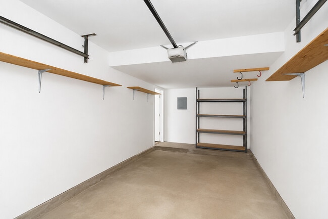 Building Photo - 707 Sunfish Point