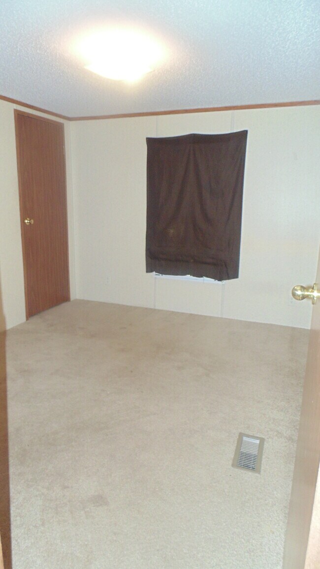 Building Photo - 1430 Hammerhill Rd