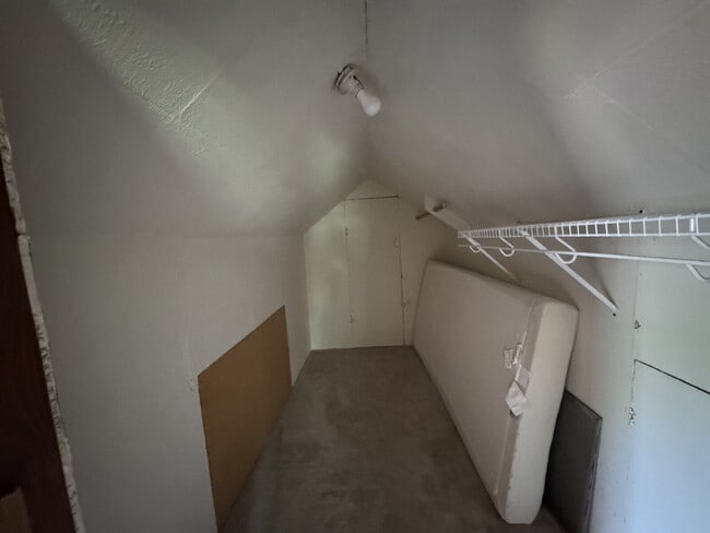 Building Photo - 3BR/1BA in Roseville Featuring A Sprawling Fenced Yard & An Attached Garage