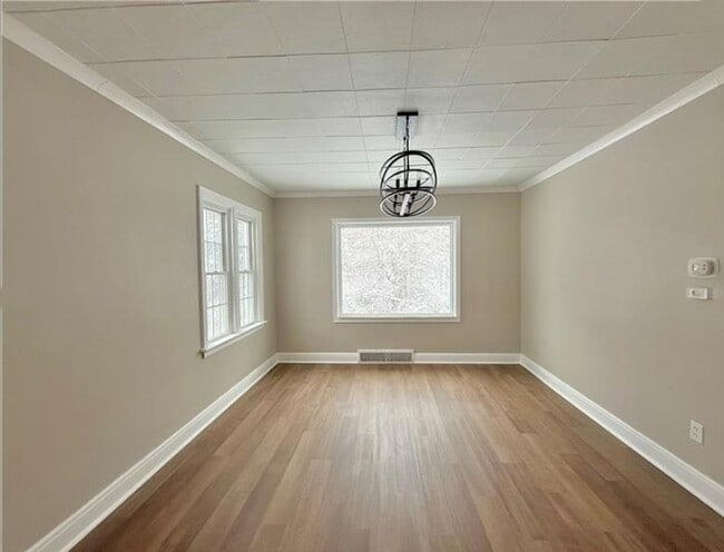 Building Photo - 310 W Meyer Ave