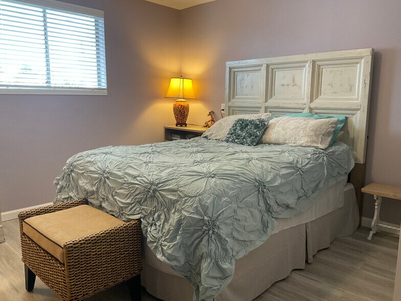 New Queen Bed , Dresser extra storage - 418 N Laguna St