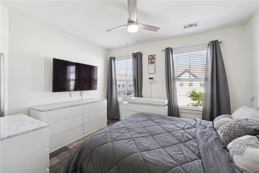 Building Photo - 162 Auburn Run Ln