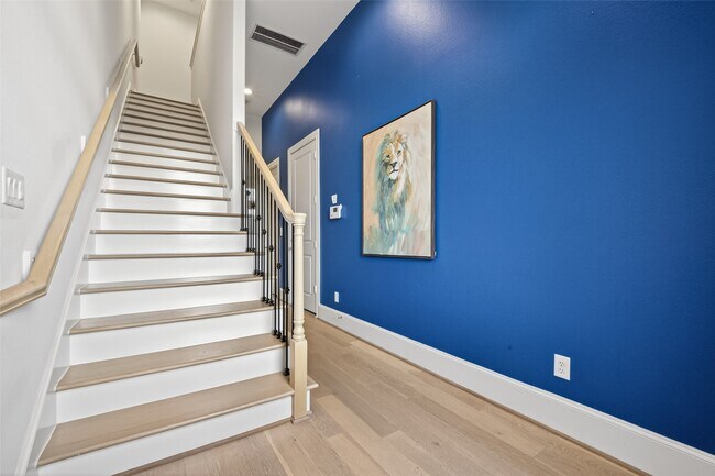 Building Photo - 2713 Kinsley Oaks Dr