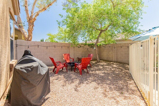 Building Photo - 35414 N 32nd Dr