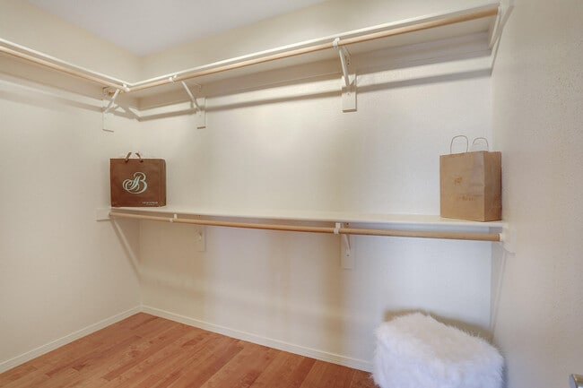 Building Photo - 6215 Goldfield Pl NE