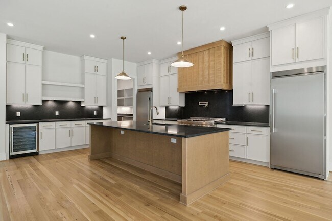 Building Photo - 85 Brookwood Terrace