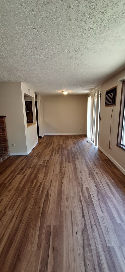 Building Photo - Welcome to your new home!!