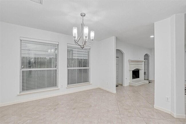 Building Photo - 14802 Dorray Ln