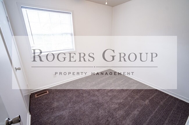 Building Photo - 117 Ward Ave