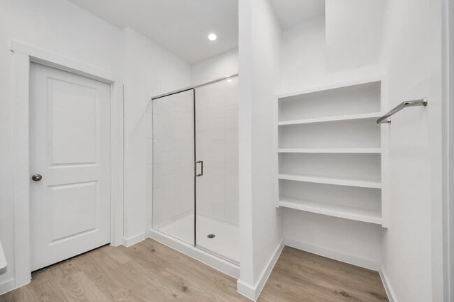 Building Photo - 7811 Bel Fiore Dr