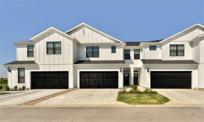 Building Photo - 252 Fieldwood Dr