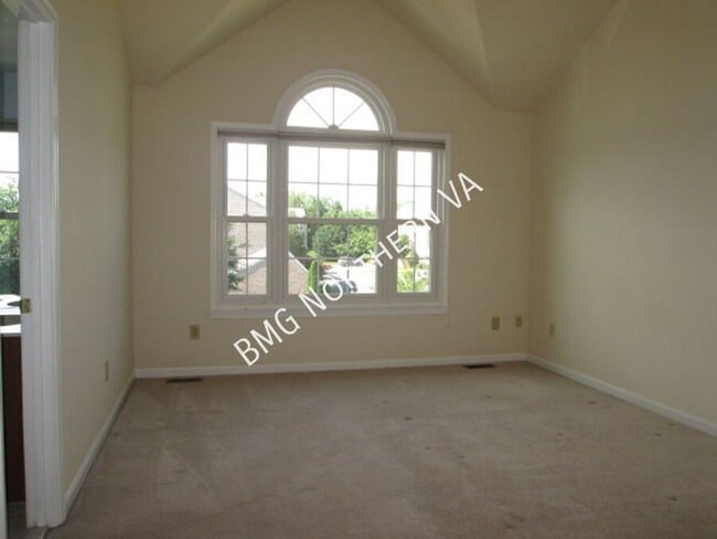 Building Photo - 21108 Twinridge Square