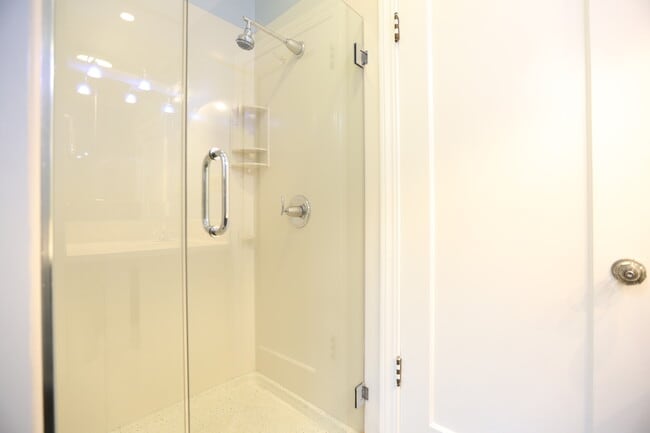 Building Photo - 2566-2568 22nd Avenue