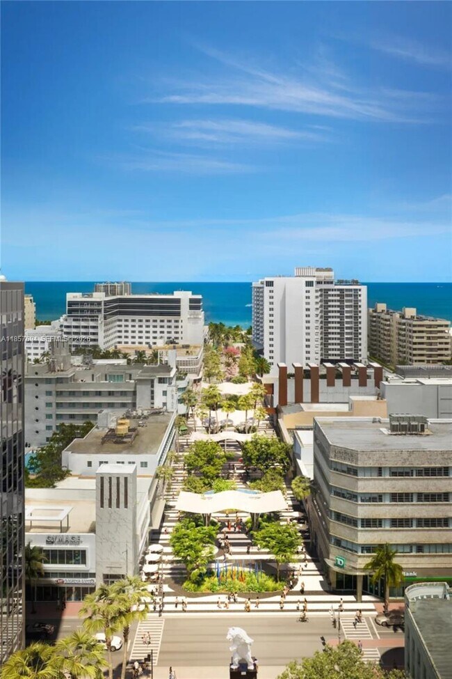 Building Photo - 100 Lincoln Rd