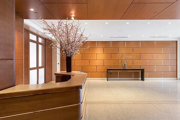 Building Photo - 177 Ninth Avenue