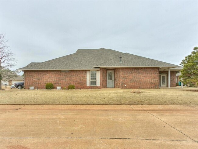 Building Photo - 15400 Swallowtail Rd