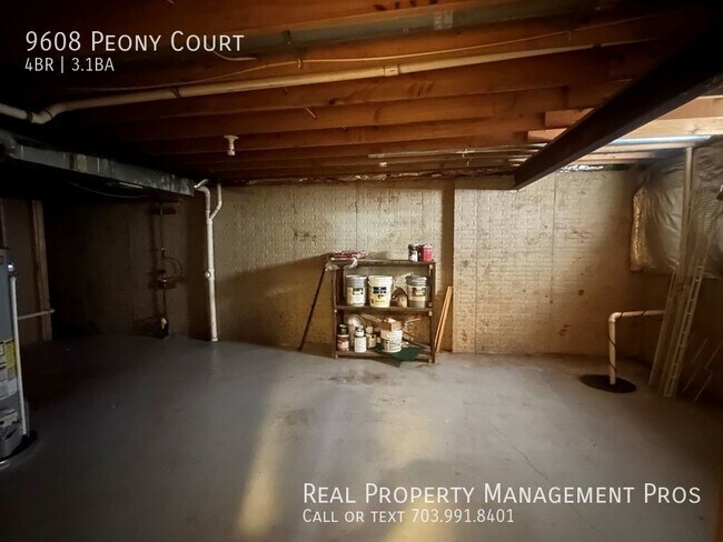 Building Photo - 9608 Peony Ct