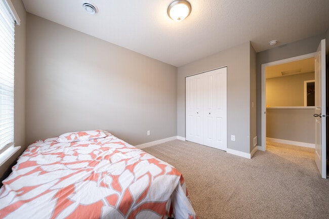 Building Photo - 6464 Genevieve Trail