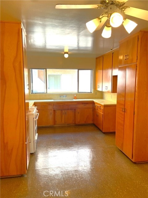 Building Photo - 1032 Arcadia Ave