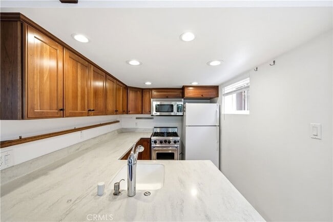 Building Photo - 1601 Van Horne Ln