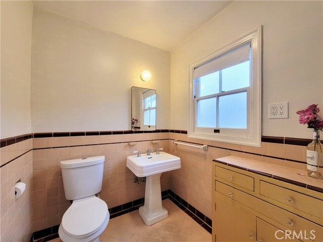 Building Photo - 3627 Orange Dr