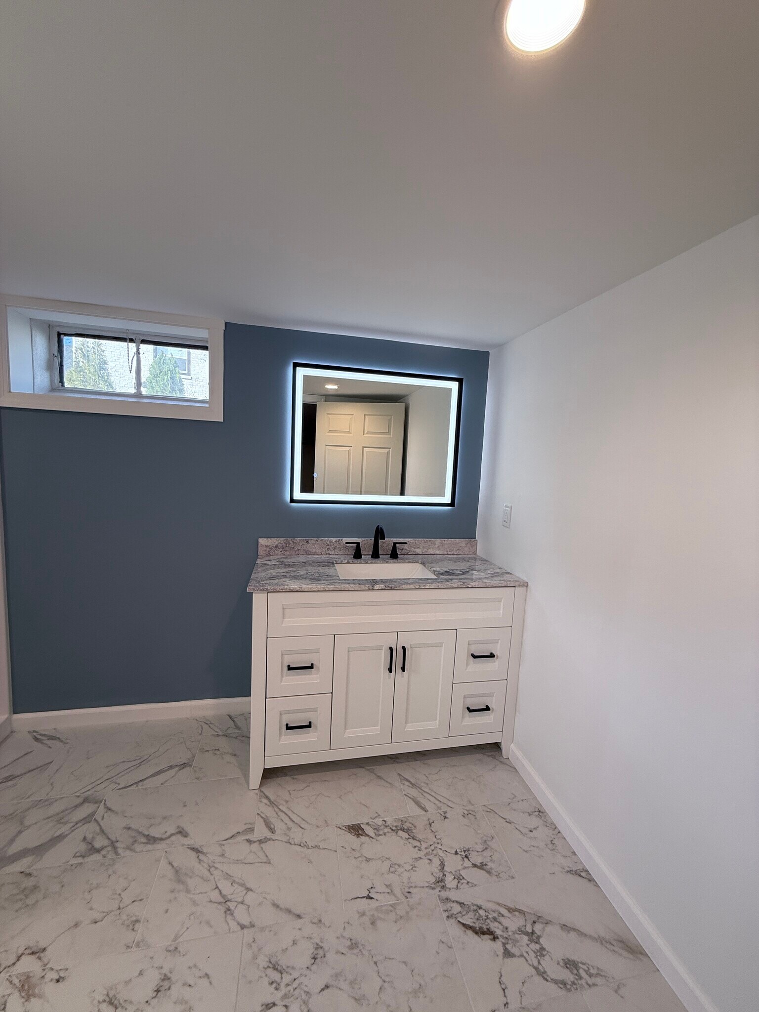 Building Photo - 42 Suffield St