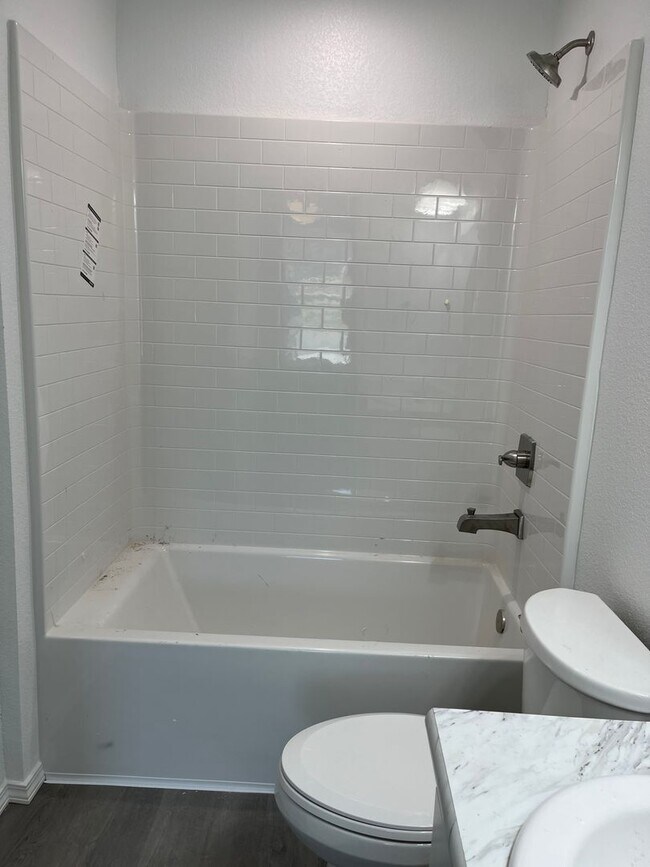 Building Photo - COX-POPLAR ST