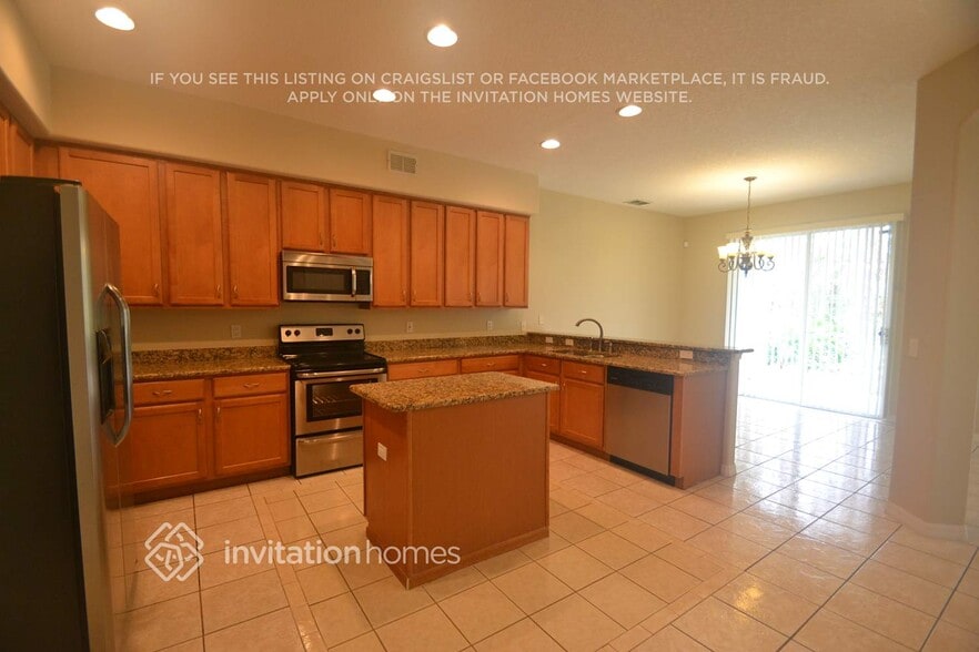 Building Photo - 2640 Grove View Dr