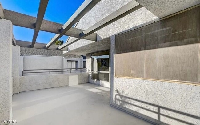 Building Photo - 5600 Orchard Ln