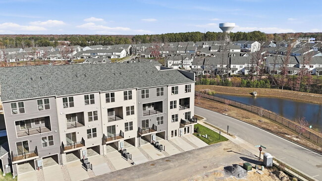 Building Photo - 6913 Cosby Vlg Ter