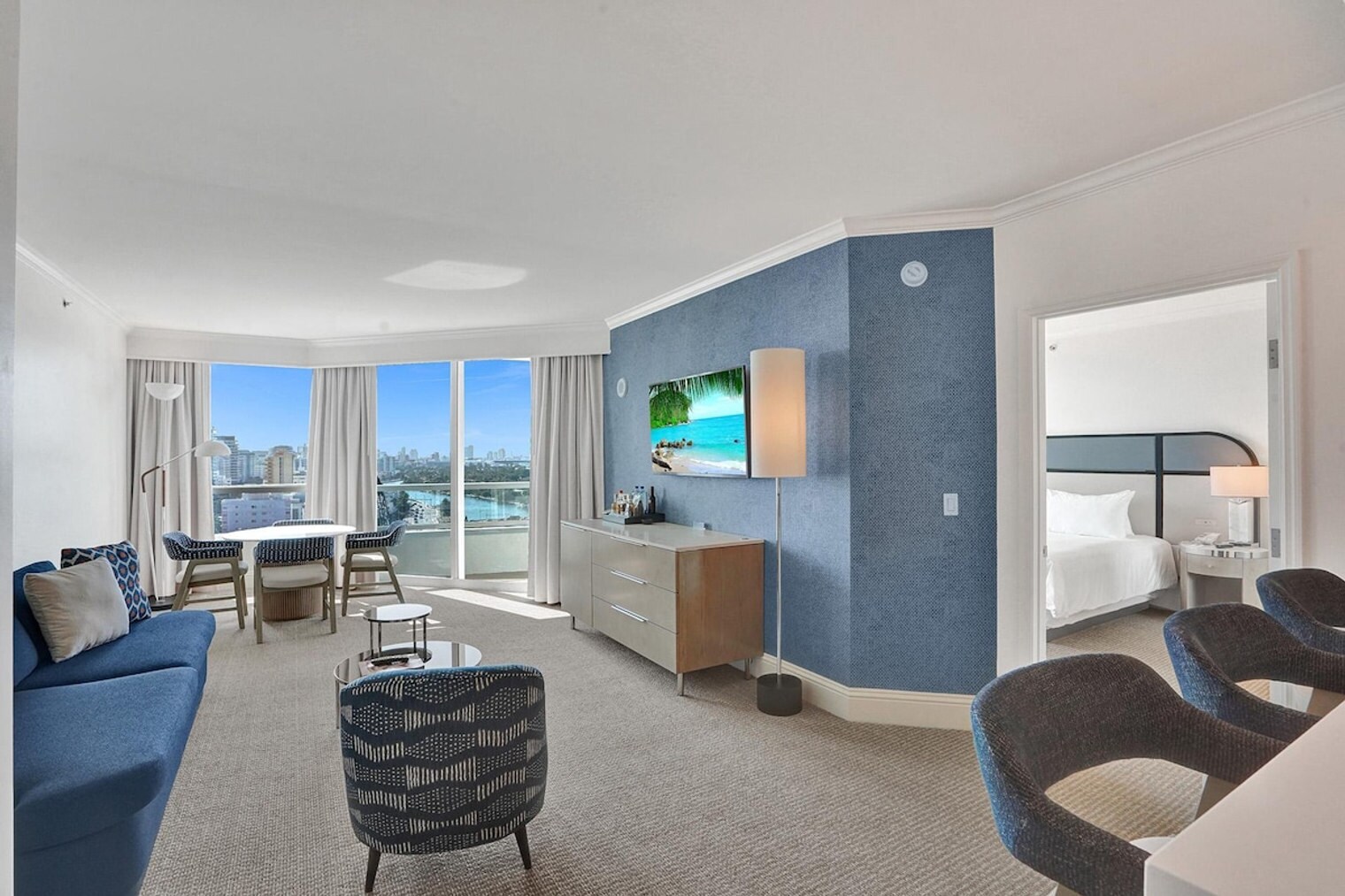 Building Photo - 4401 Collins Ave