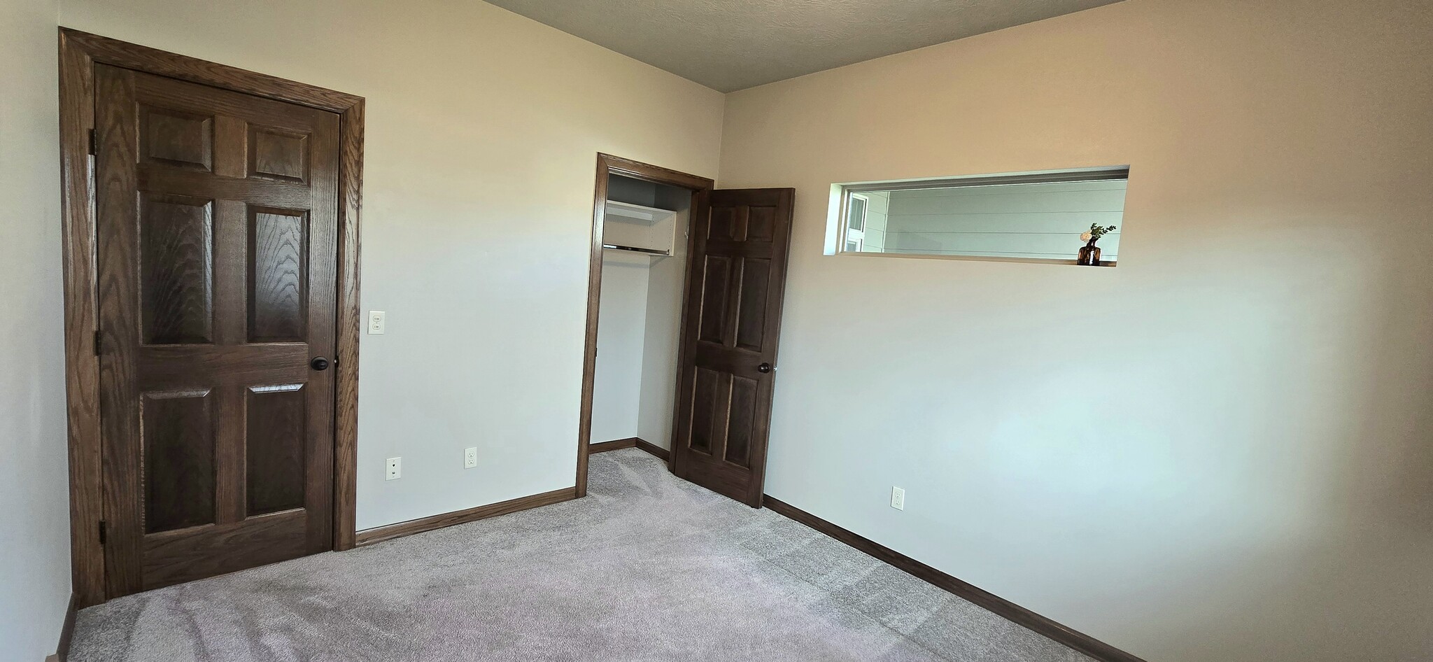 Bedroom 2 with closet - 3509 E Bison Trl