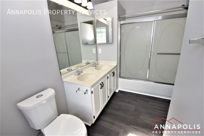 Building Photo - 109 Pinecove Ct