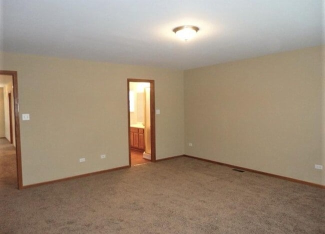 Building Photo - 1408 Lasser Dr