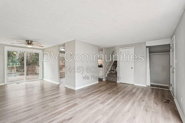 Building Photo - 3531 Tewksbury Dr SW