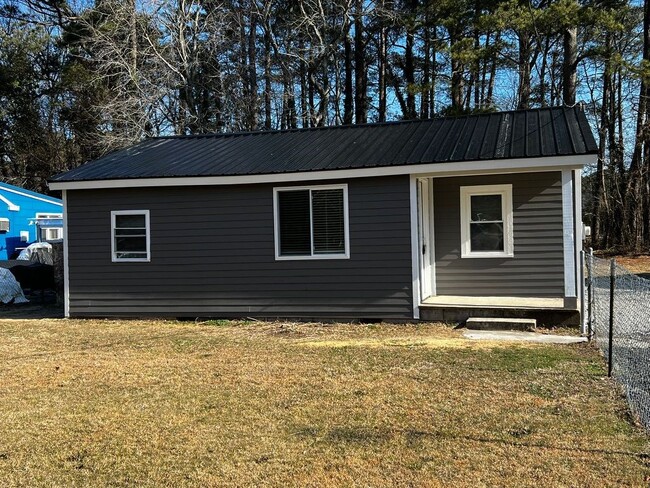 Building Photo - 11249 Orange Rd