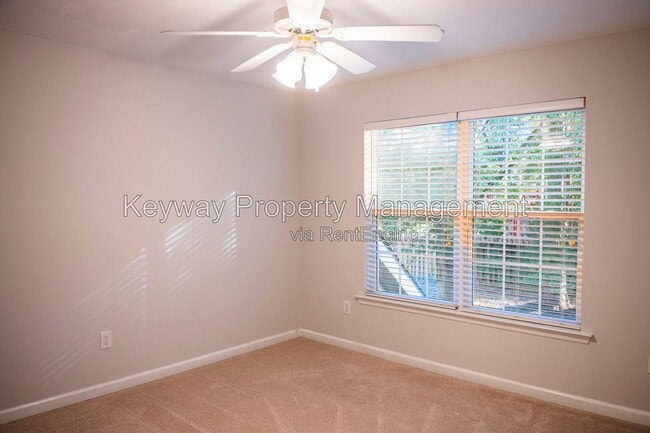 Building Photo - 242 Stonington Dr
