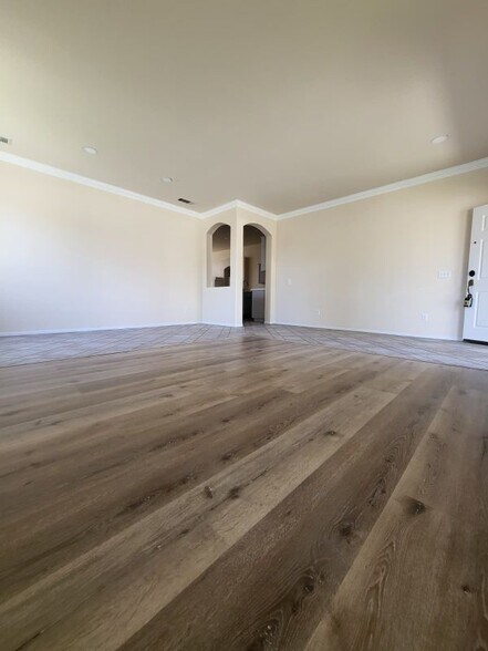 Building Photo - 25375 Forest Wood Cir