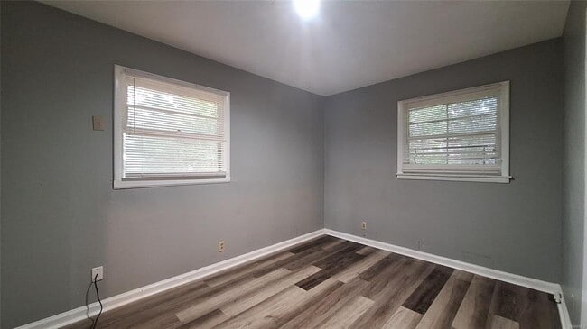 Building Photo - 3827 Harrison Rd