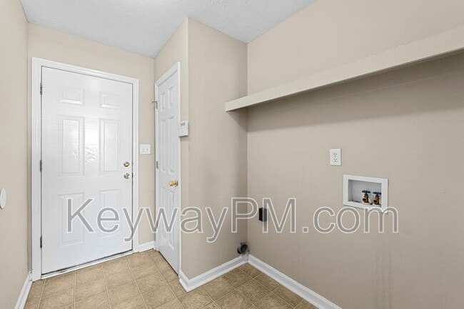 Building Photo - 314 Taylor Cir