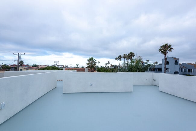 Building Photo - 152 Elder Ave