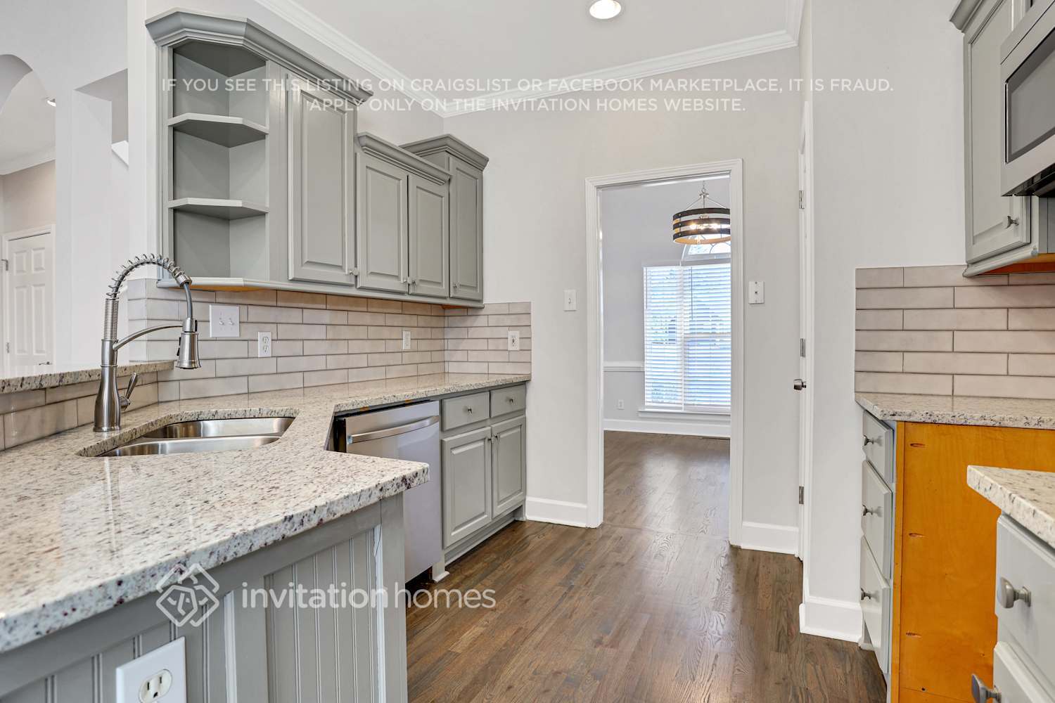 Building Photo - 1240 Oriole Dr SW