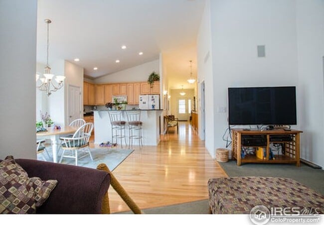 Building Photo - Spacious 4 Bed + Study, 4 Bath Ranch in Broomfield | Available July 6