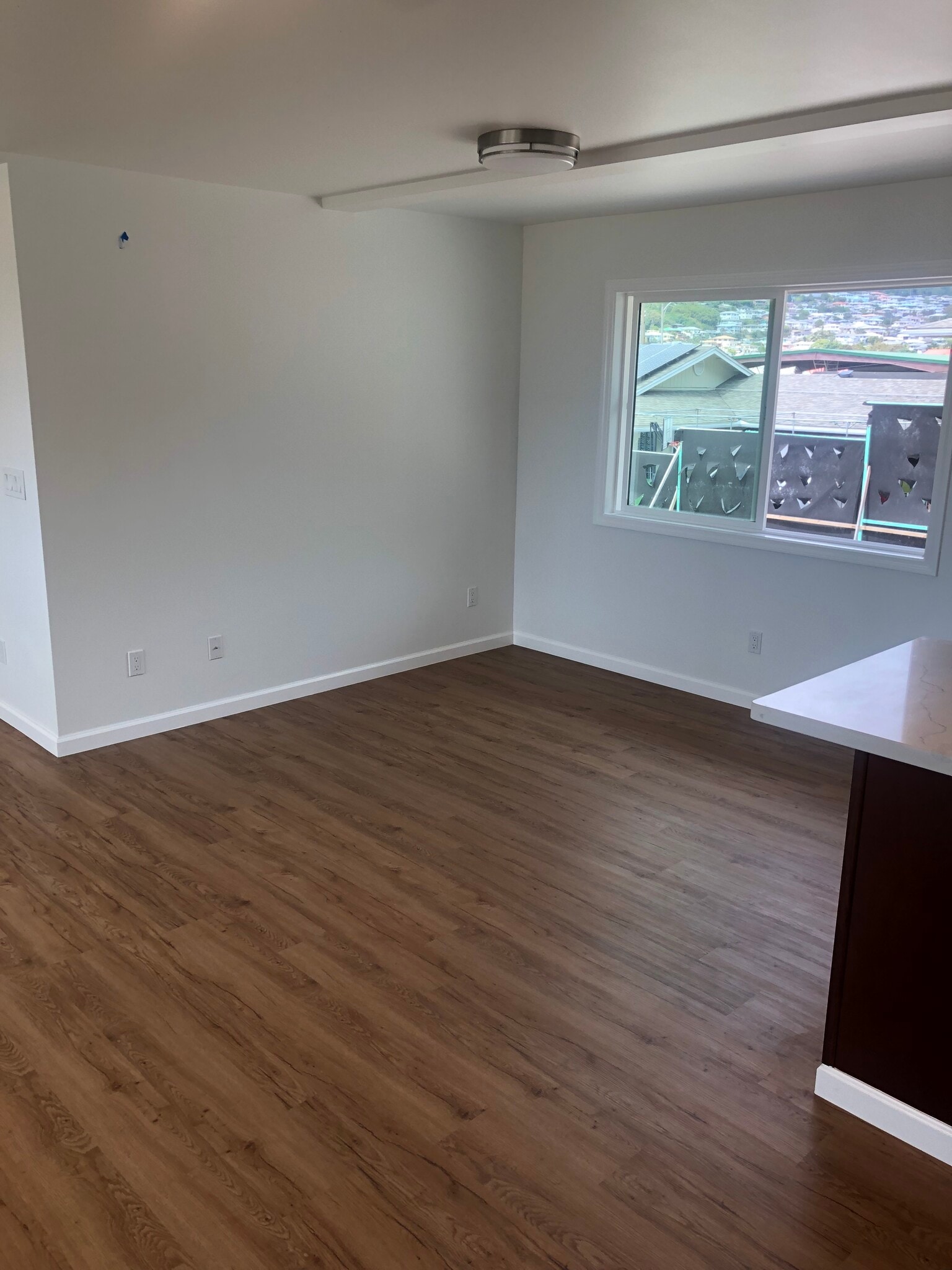 Building Photo - 2052 10th Ave